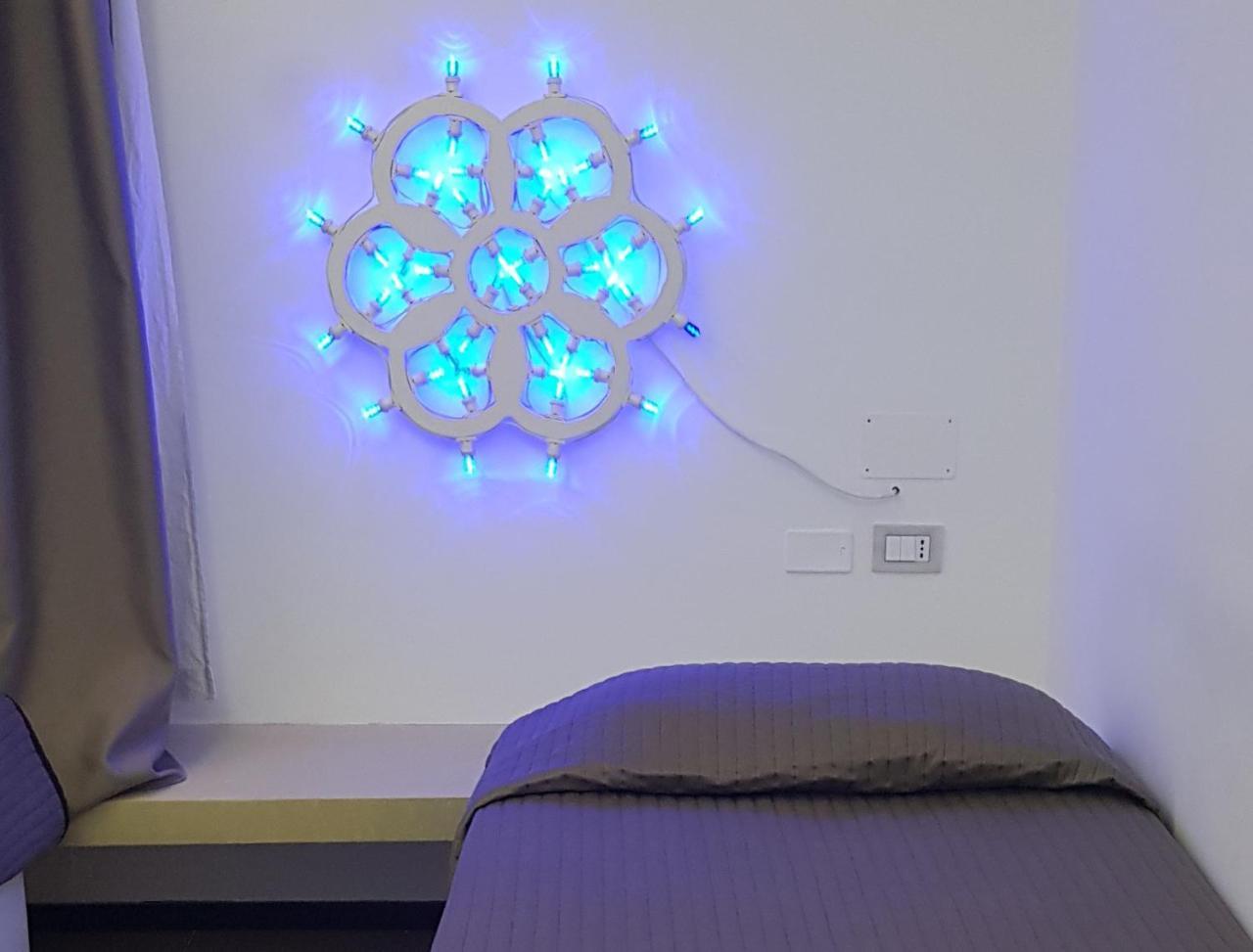 B&B Copacabana Colors มาร์เกริตา ดิ ซาวอยา ภายนอก รูปภาพ